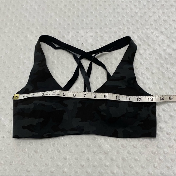 Lululemon Enlite Bra (size 6) - Picture 5 of 6